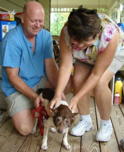 Dale and Regi Polk delivering the special care package from the shelter to rescue ...