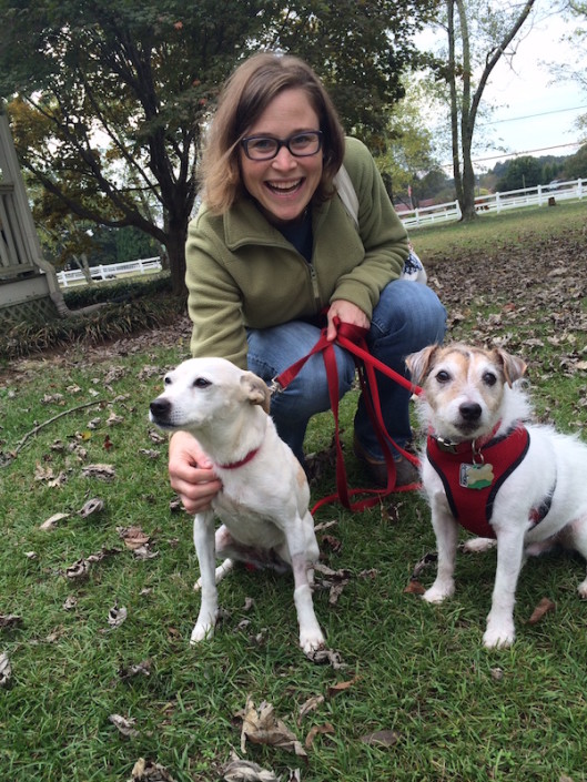 Twiggy with Mom and Munson